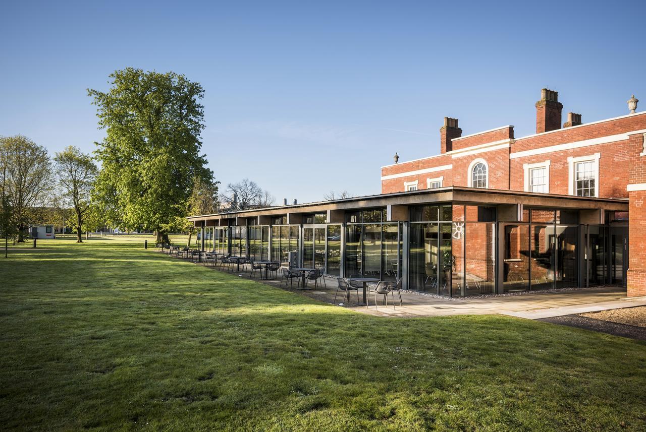 Hinxton Hall Hotel And Conference Centre Exterior foto